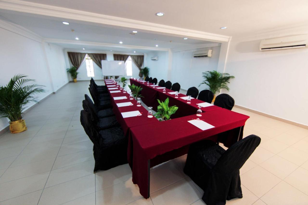 Lotus Desaru Beach Resort & Spa Bandar Penawar Eksteriør billede