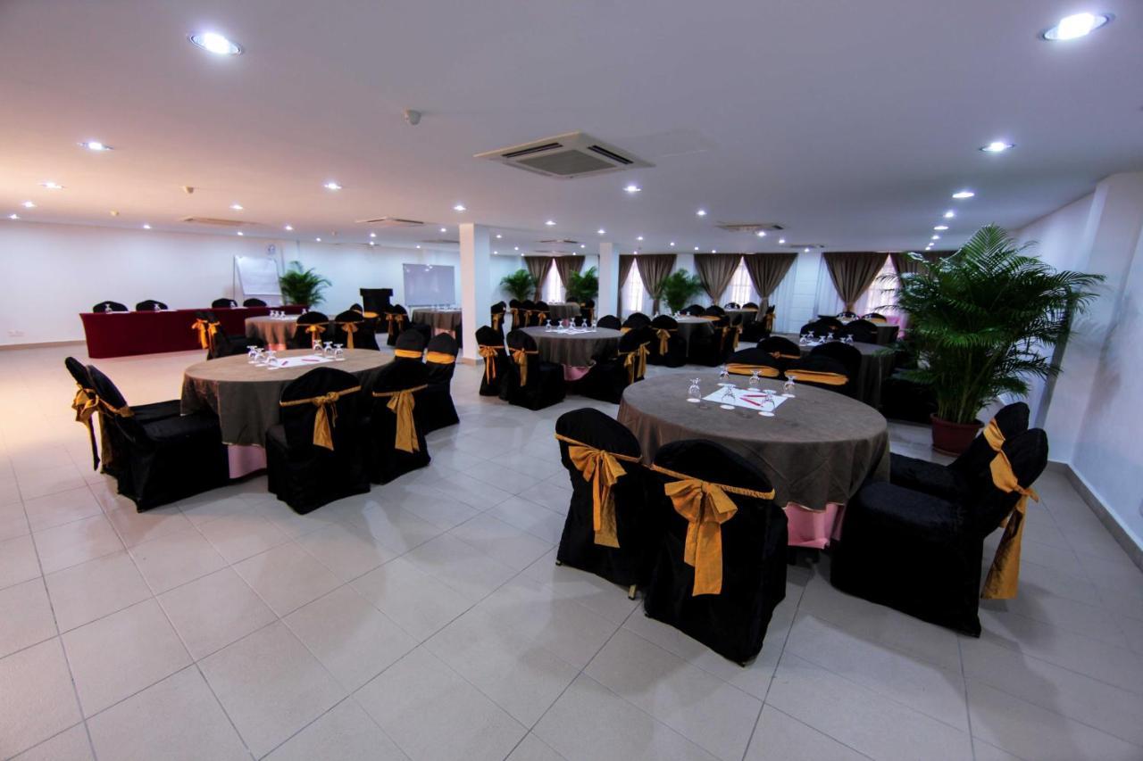 Lotus Desaru Beach Resort & Spa Bandar Penawar Eksteriør billede