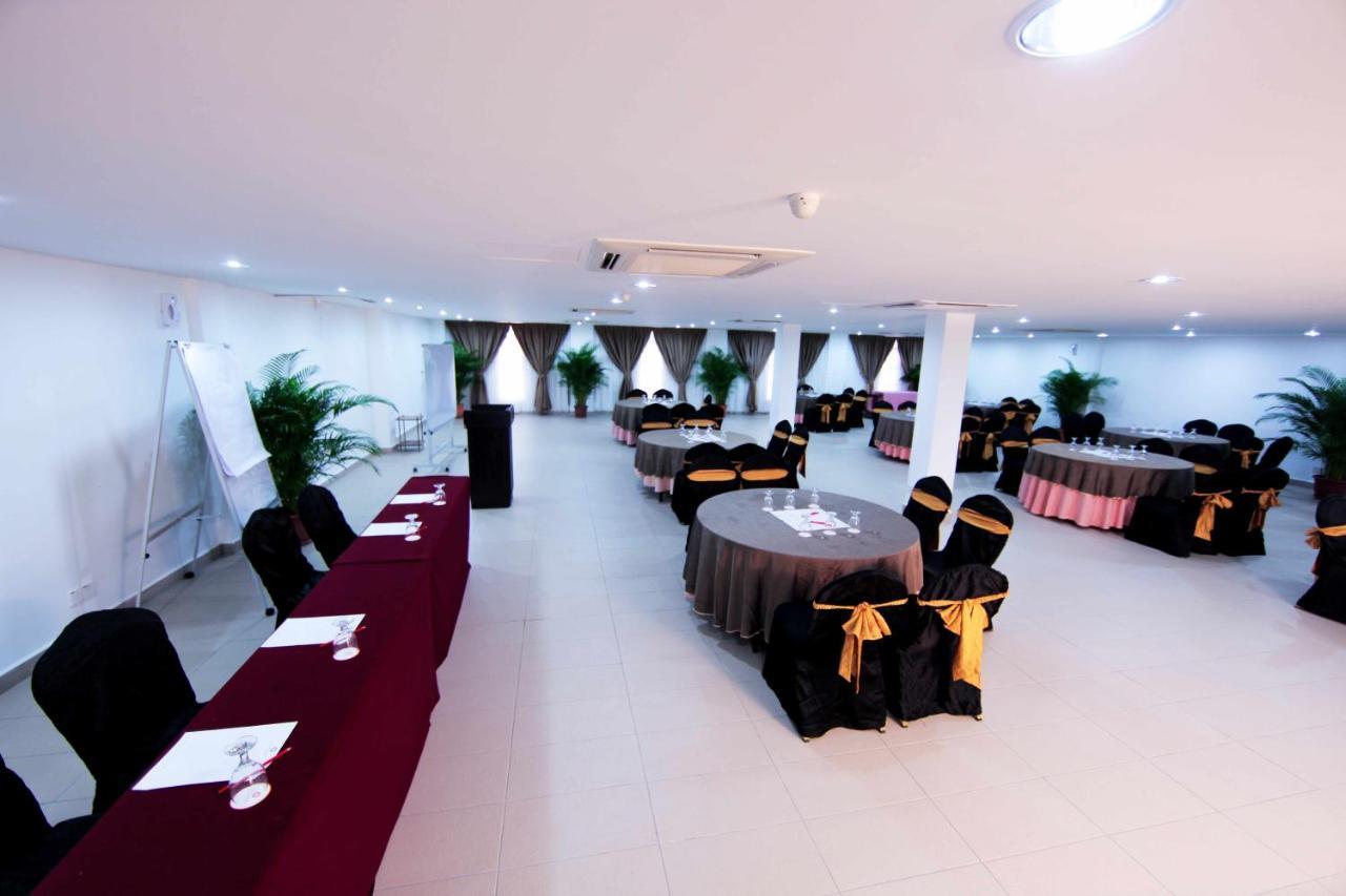 Lotus Desaru Beach Resort & Spa Bandar Penawar Eksteriør billede